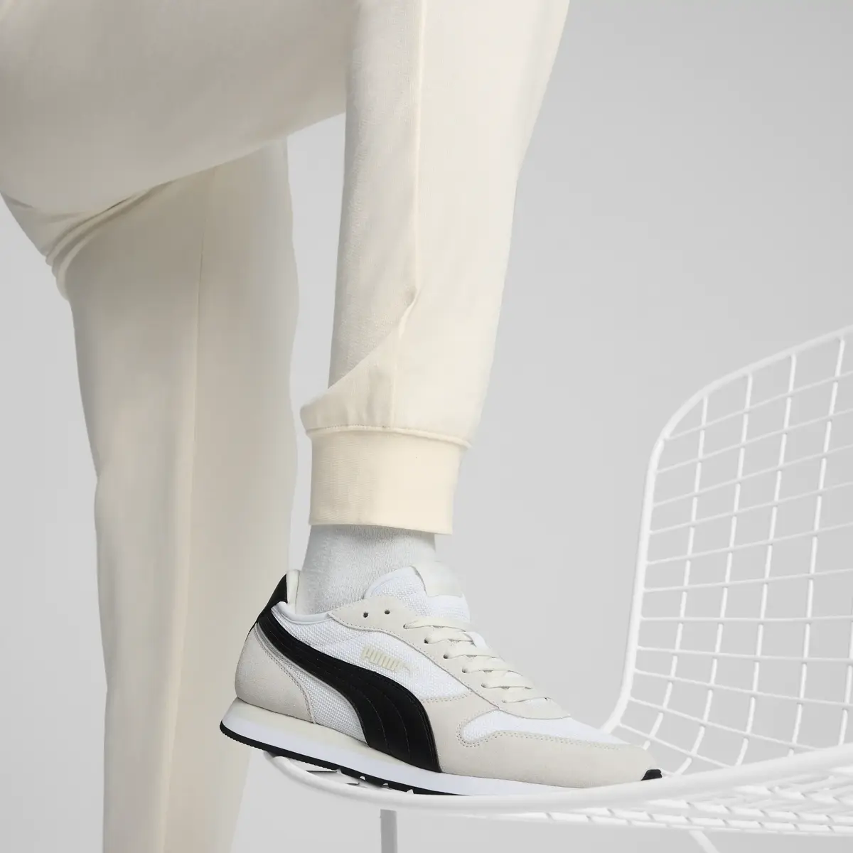 Puma ESS ELEVATED Pants TR cl Krem Erkek Eşofman Altı