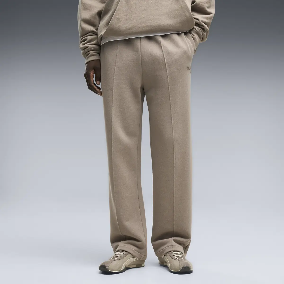 PUMA ESS Relaxed Sweatpants Kahverengi Erkek Eşofman Altı