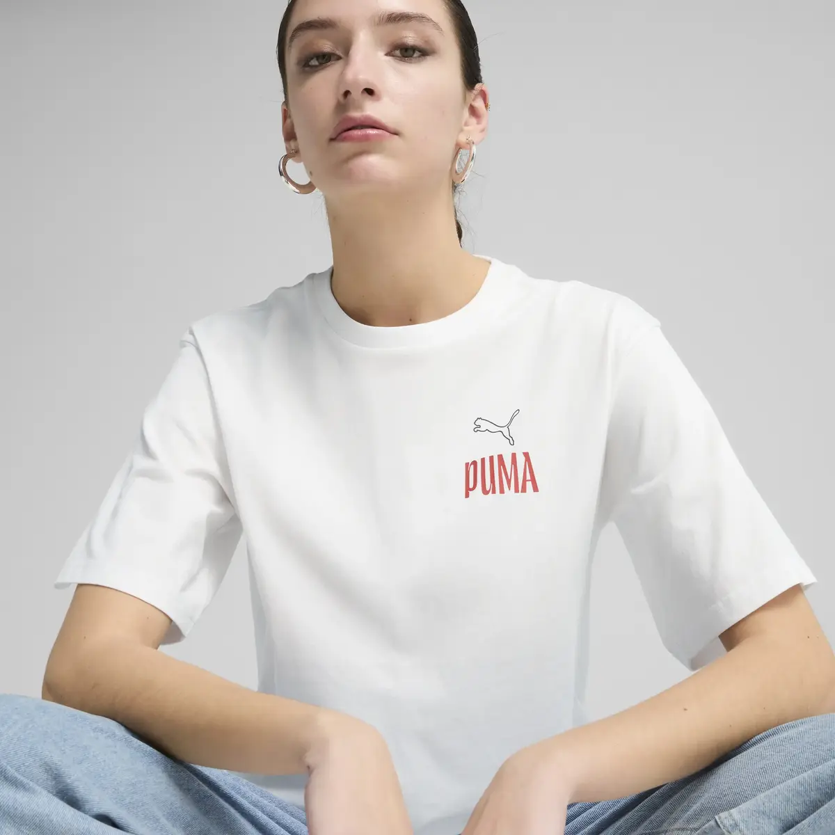 PUMA WARDROBE ESS Graphic Tee Beyaz Kadın T-Shirt