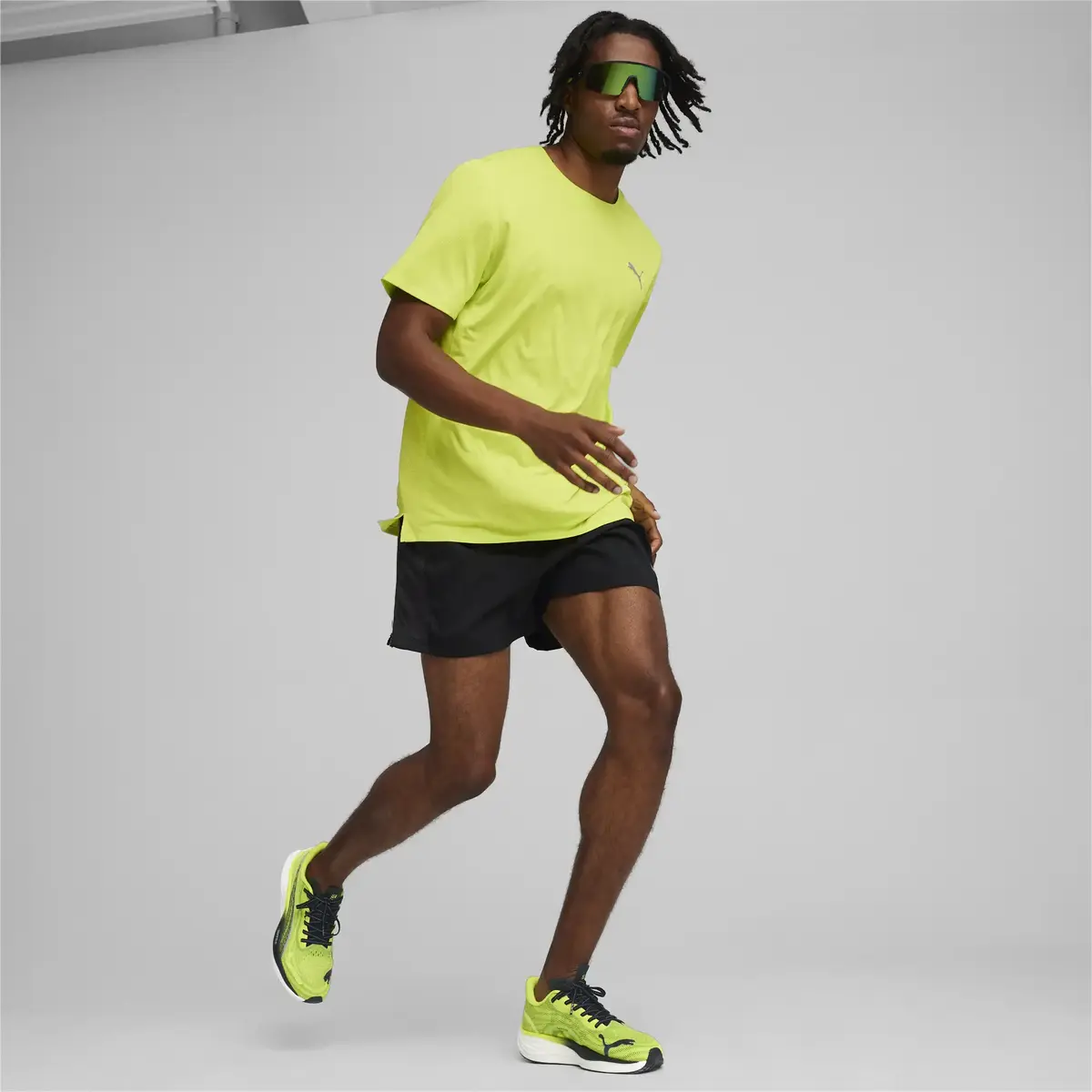 Puma RUN FAVORITES VELOCITY TEE Sarı Erkek T-Shirt