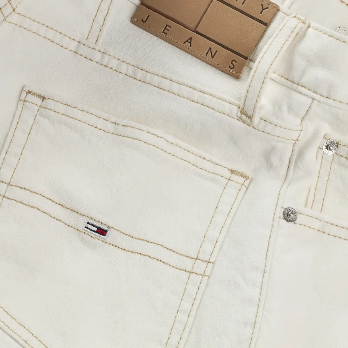 Tommy Hilfiger MOM SHORT BI8194, 1CE Krem Kadın Şort