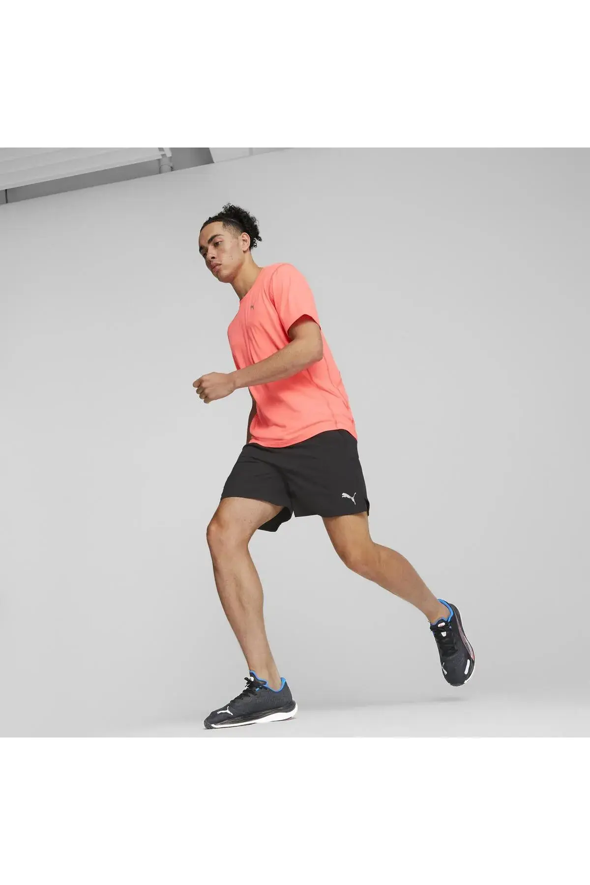 Puma RUN ULTRAWEAVE 7" SHORT Siyah Erkek Şort