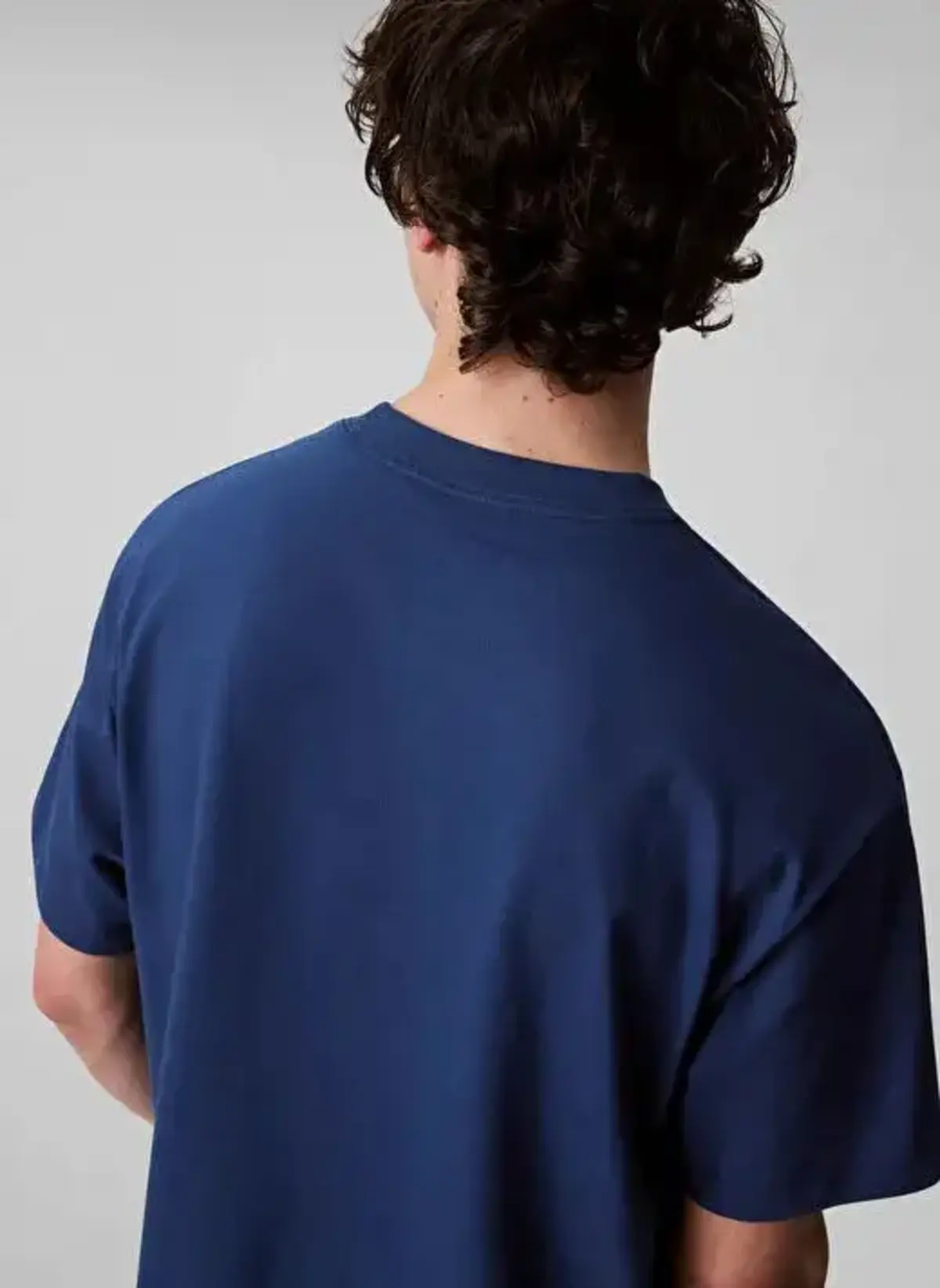 Calvin Klein SS HI LOW EMB 16S JERSEY CN TEE Mavi Erkek Tişört Calvin Klein SS HI LOW EMB 16S JERSEY CN TEE Mavi Erkek Tişört