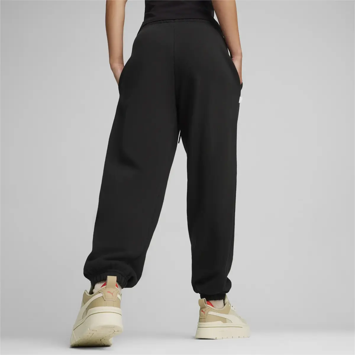 Puma INFUSE Relaxed Sweatpants TR Siyah Kadın Eşofman Altı
