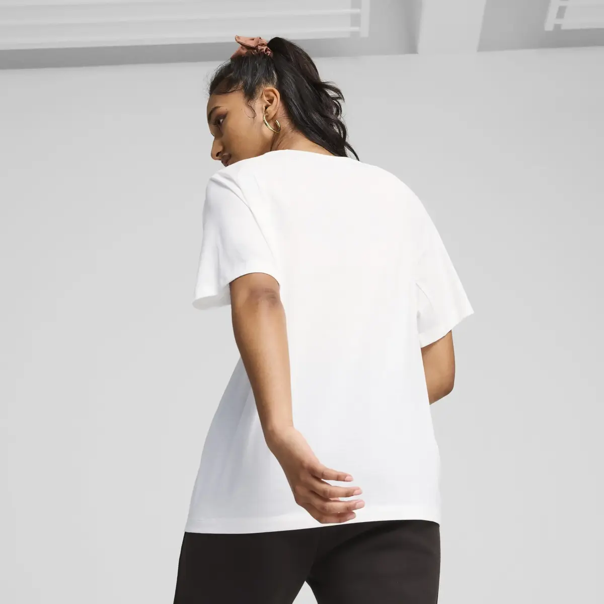 Puma EVOSTRIPE Tee Beyaz Kadın T-Shirt