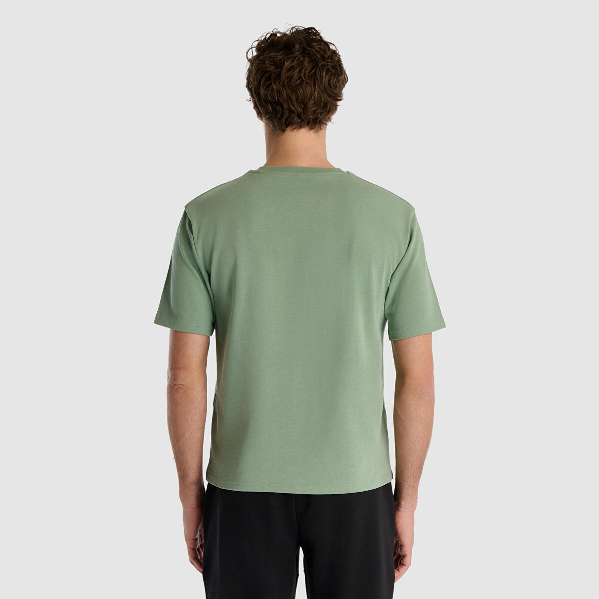 New Balance MNT1519 Erkek Yeşil T- Shirt