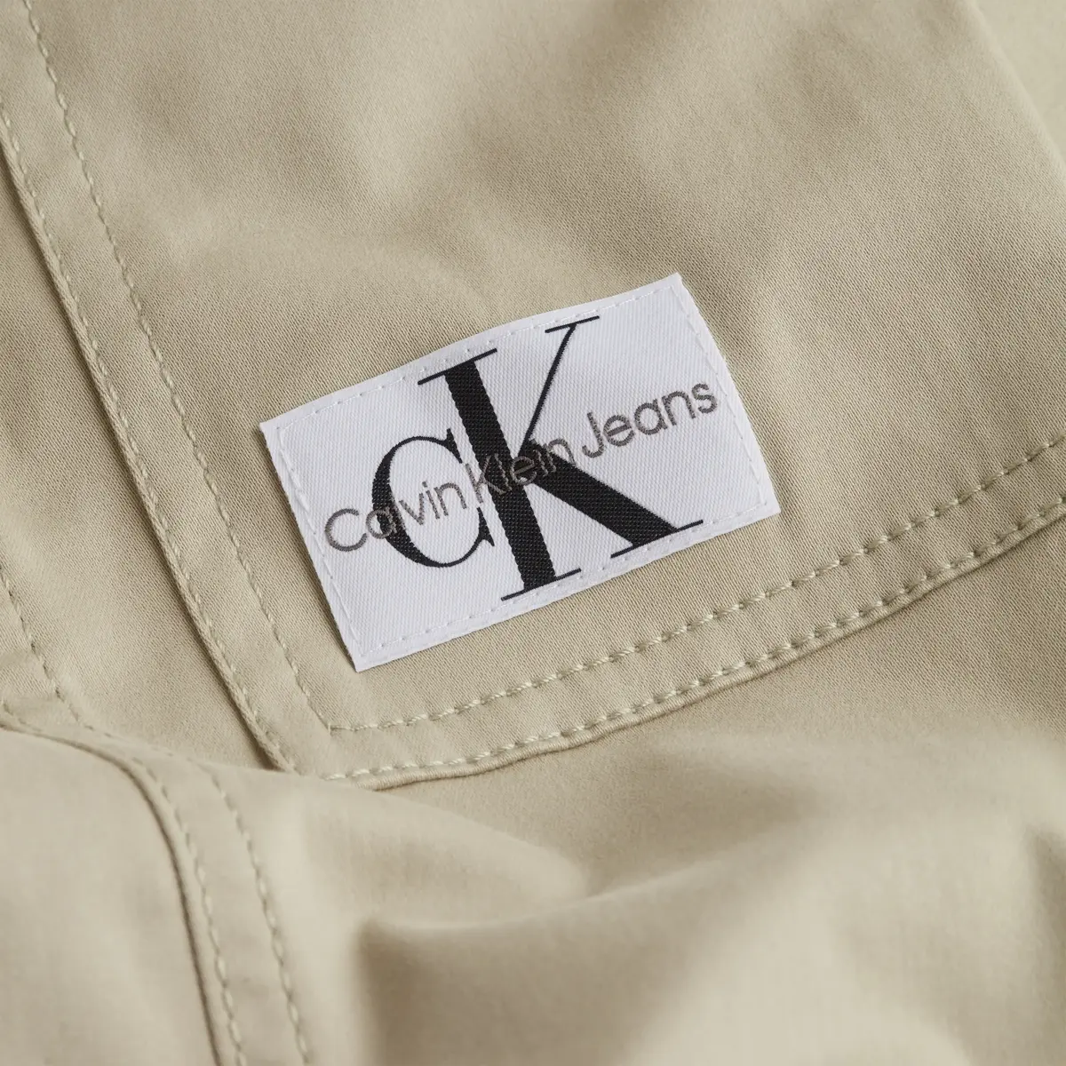 Calvin Klein BADGE HR STRAIGHT LE Kadın Krem Kargo Pantolonu