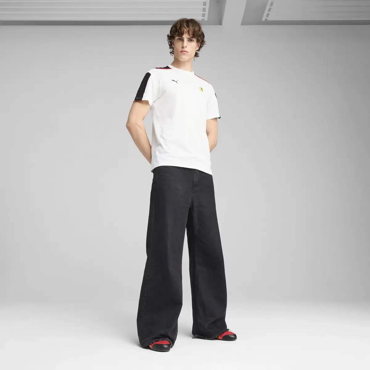 PUMA Ferrari Race MT7 Tee Beyaz Erkek T-Shirt