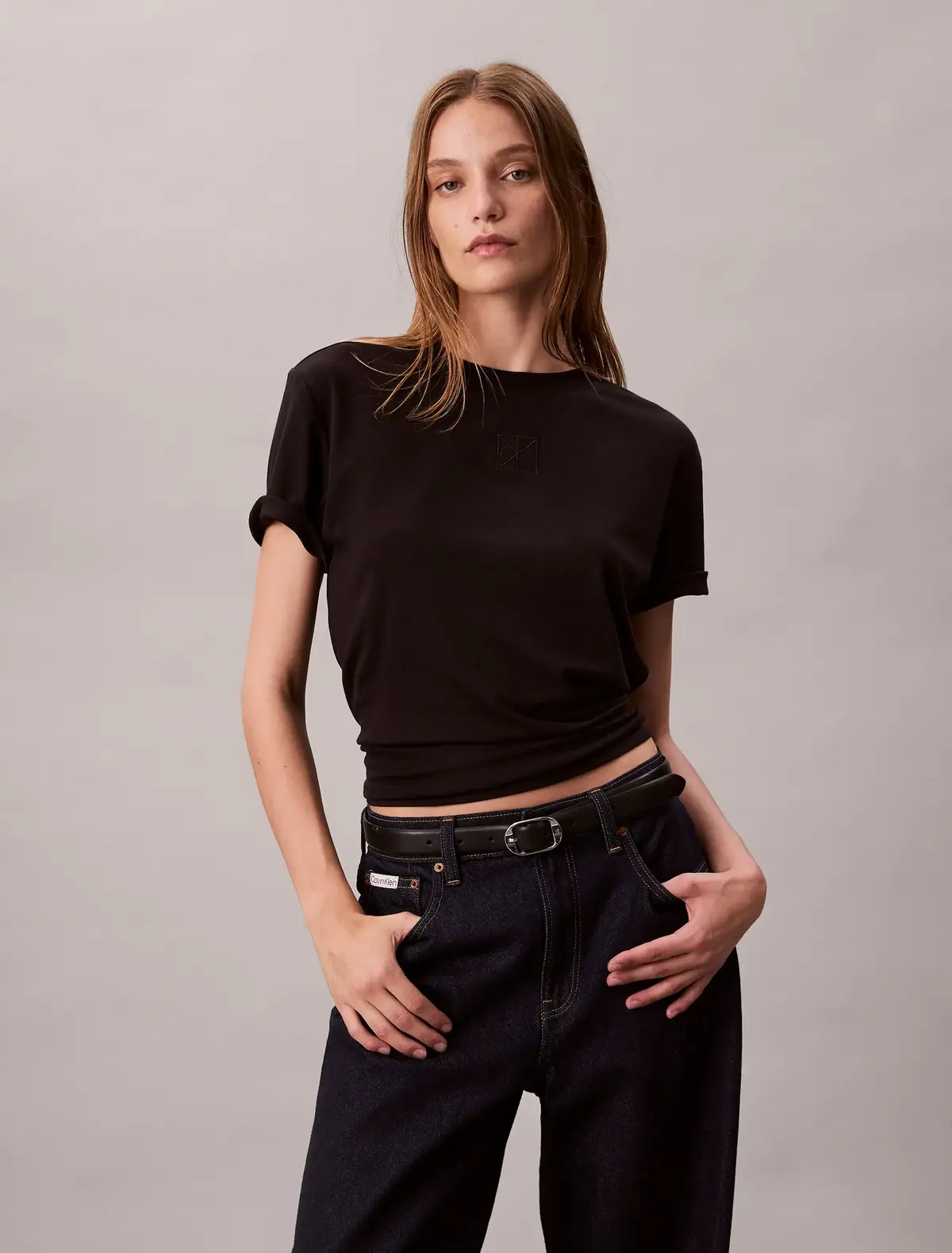 Calvin Klein SS SUPIMA JERSEY EMB Siyah Kadın Tişört