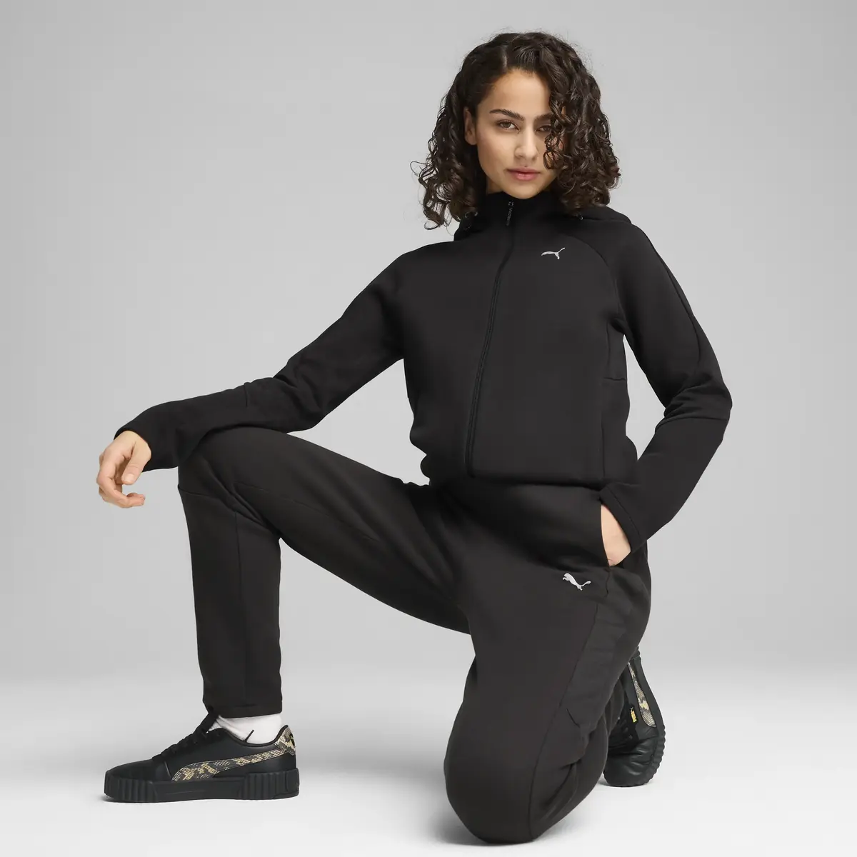 PUMA EVOSTRIPE Full-Zip Hoodie Kadın Siyah Fermuarlı Hoodie