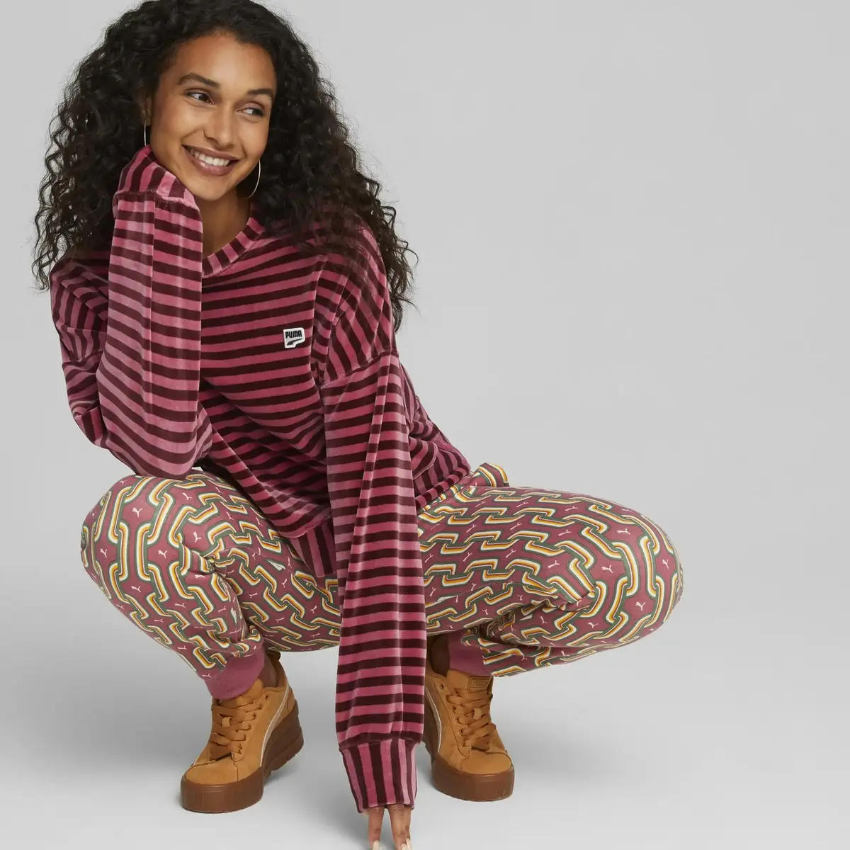 Puma Downtown Velour Crew Çok Renkli Kadın Sweatshirt