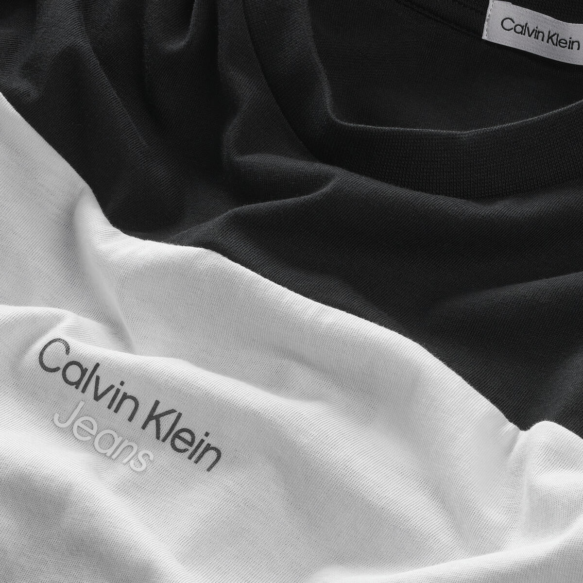 Calvin Klein COLOR BLOCK T-SHIRT Erkek Siyah T-Shirt