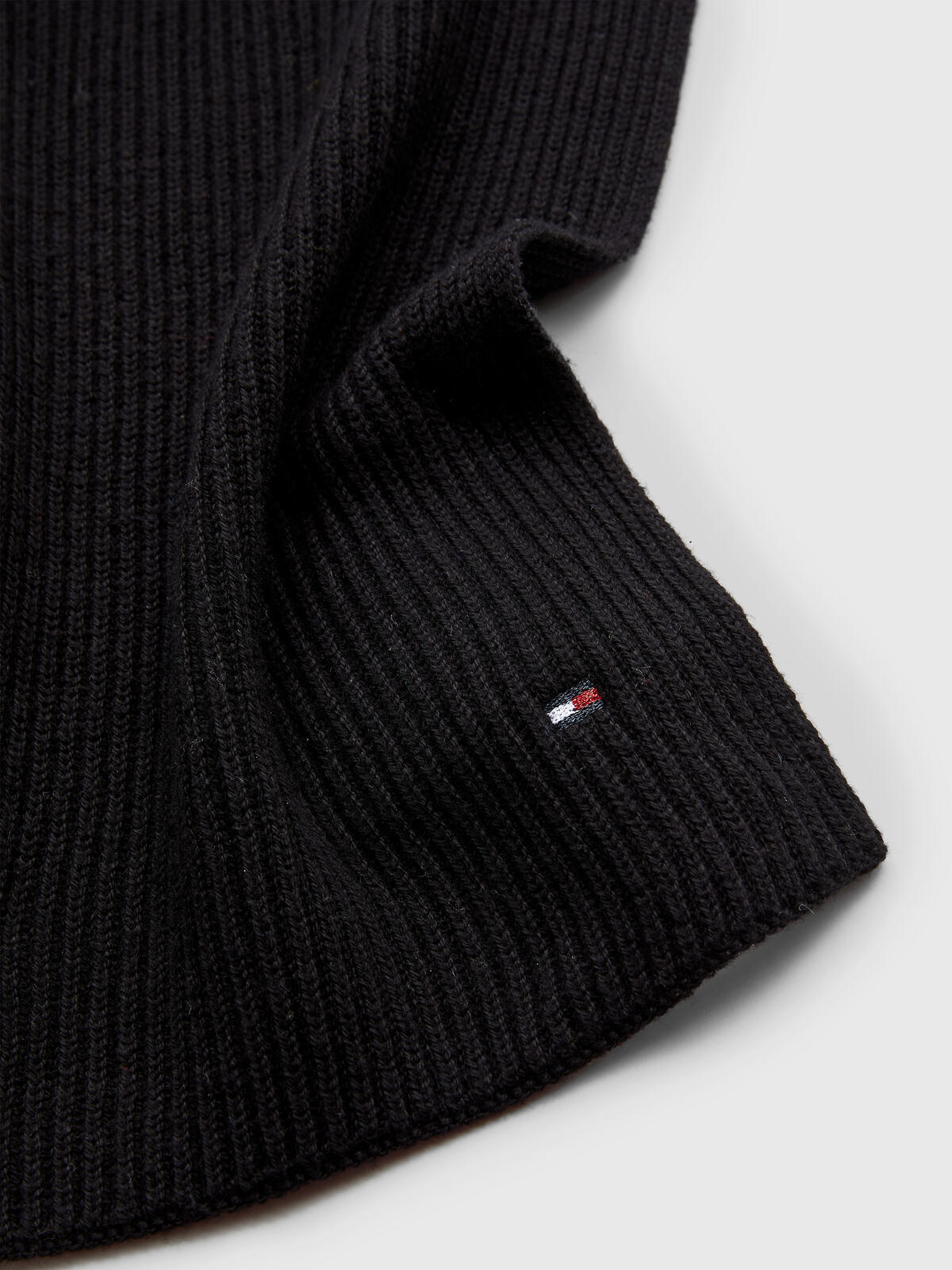 Tommy Hilfiger ESSENTIAL FLAG KNIT Kadın Siyah Atkı