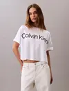 Calvin Klein A-SS Boxy Logo Graph, YAA Beyaz Kadın T-Shirt
