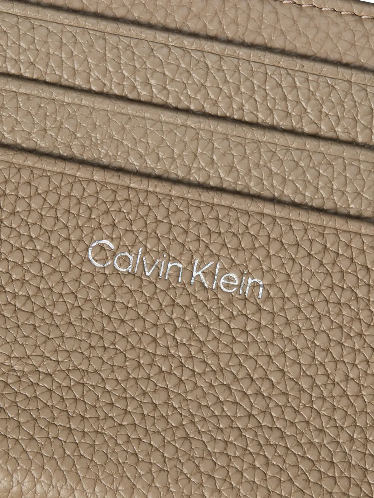 Calvin Klein EMBLEM HW PEBBLE CAR Kahverengi Kartlık