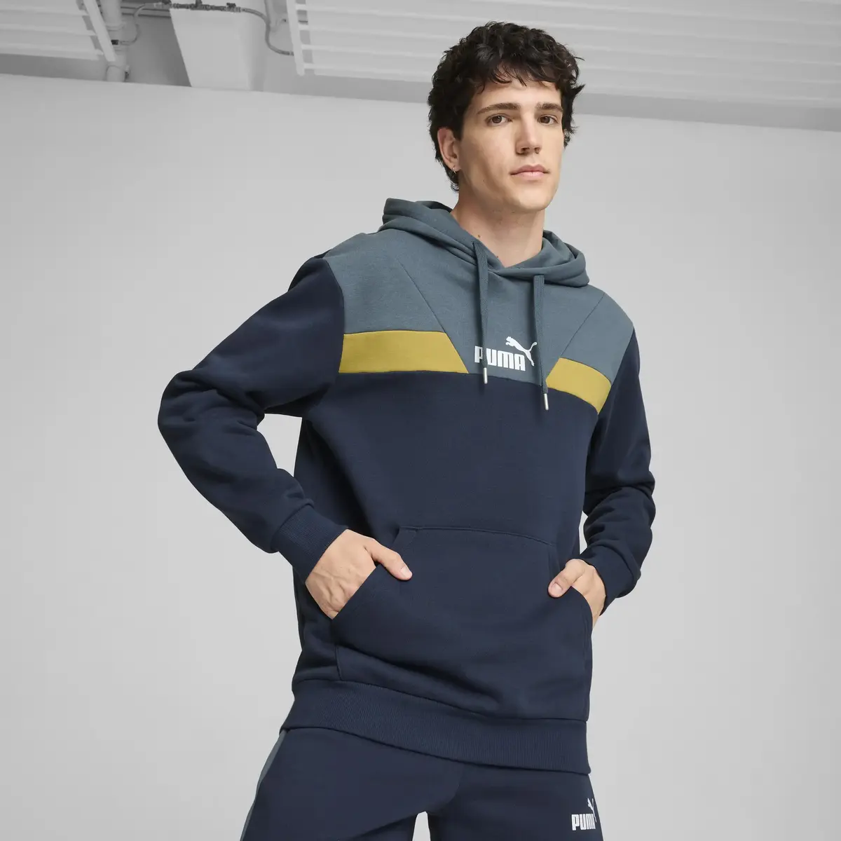 PUMA POWER Colorblock Hoodie FL Siyah Erkek Hoodie