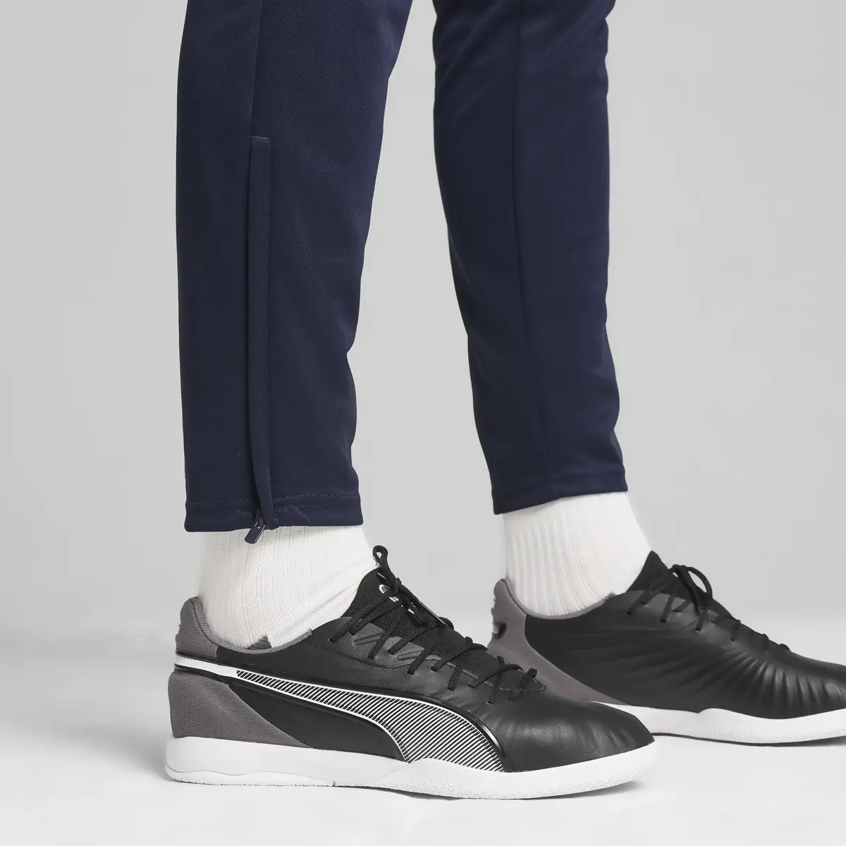 Puma KING MATCH IT Siyah Erkek Halı Saha Ayakkabısı