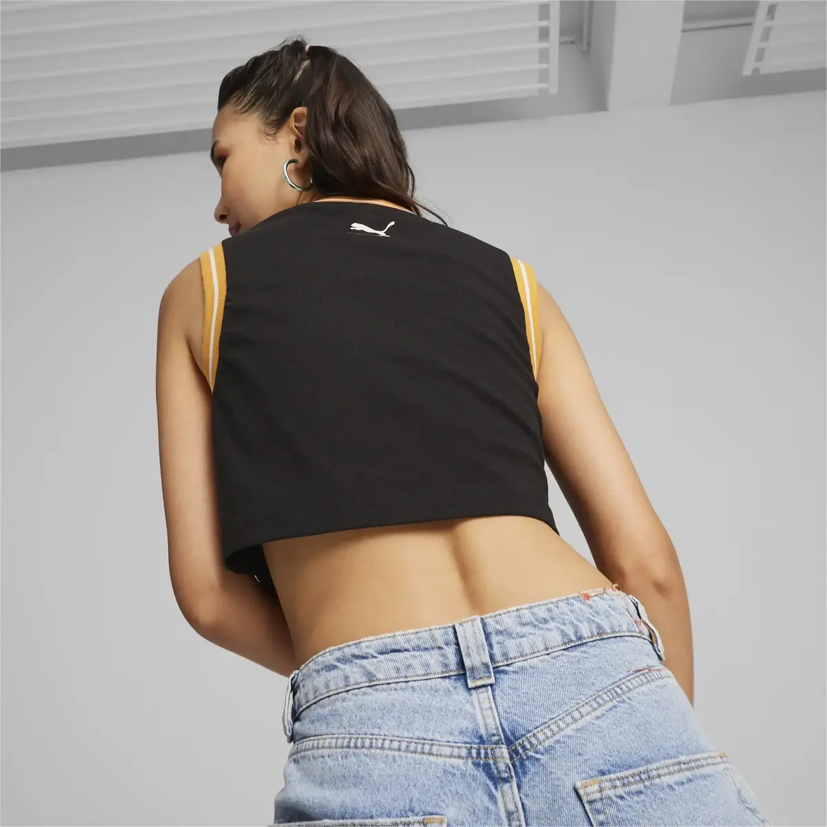 Puma PUMA TEAM Graphic Crop Tee Siyah Kadın Tişört