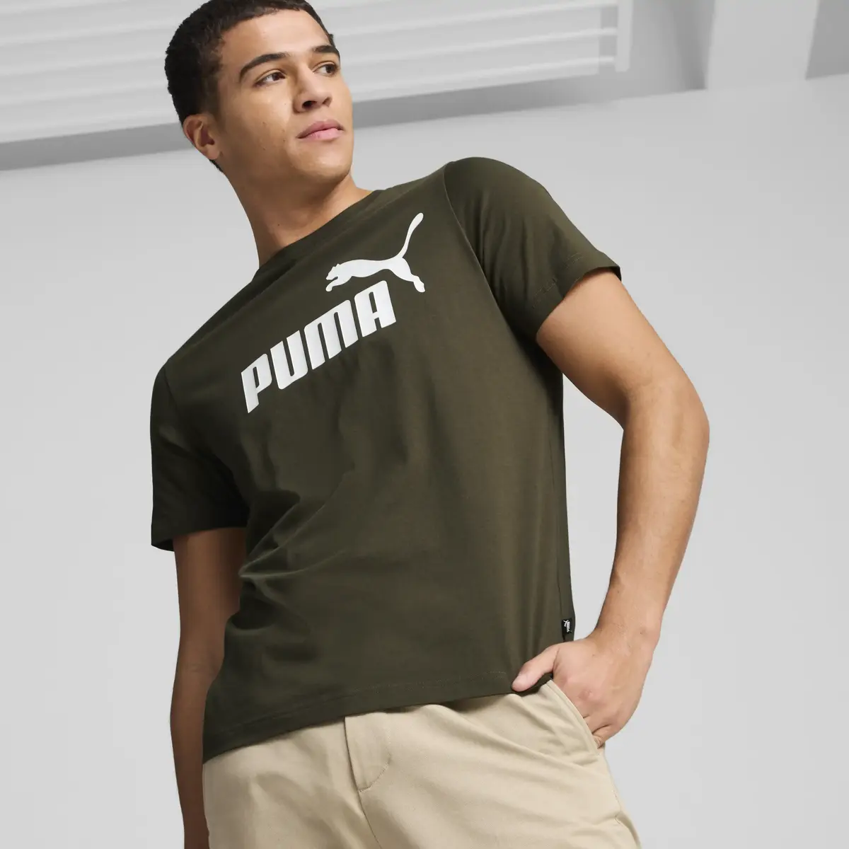 Puma ESS Logo Tee Yeşil Erkek T-Shirt & Polo