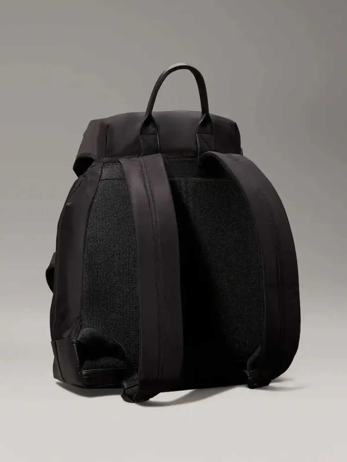 Calvin Klein SPEED CLIP UT FLAP B Erkek Sırt Çantası