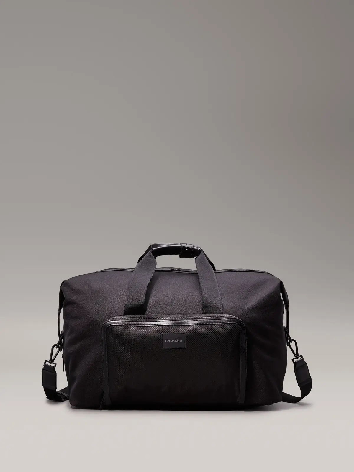 Calvin Klein CK REMOTE WEEKENDER Erkek Siyah Omuz Çanta