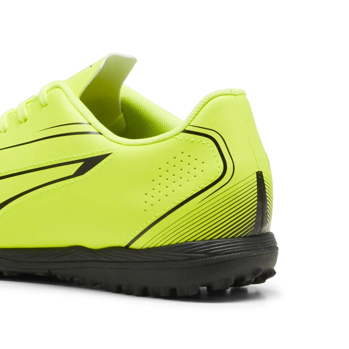 Puma VITORIA TT Yeşil Erkek Halı Saha Ayakkabısı