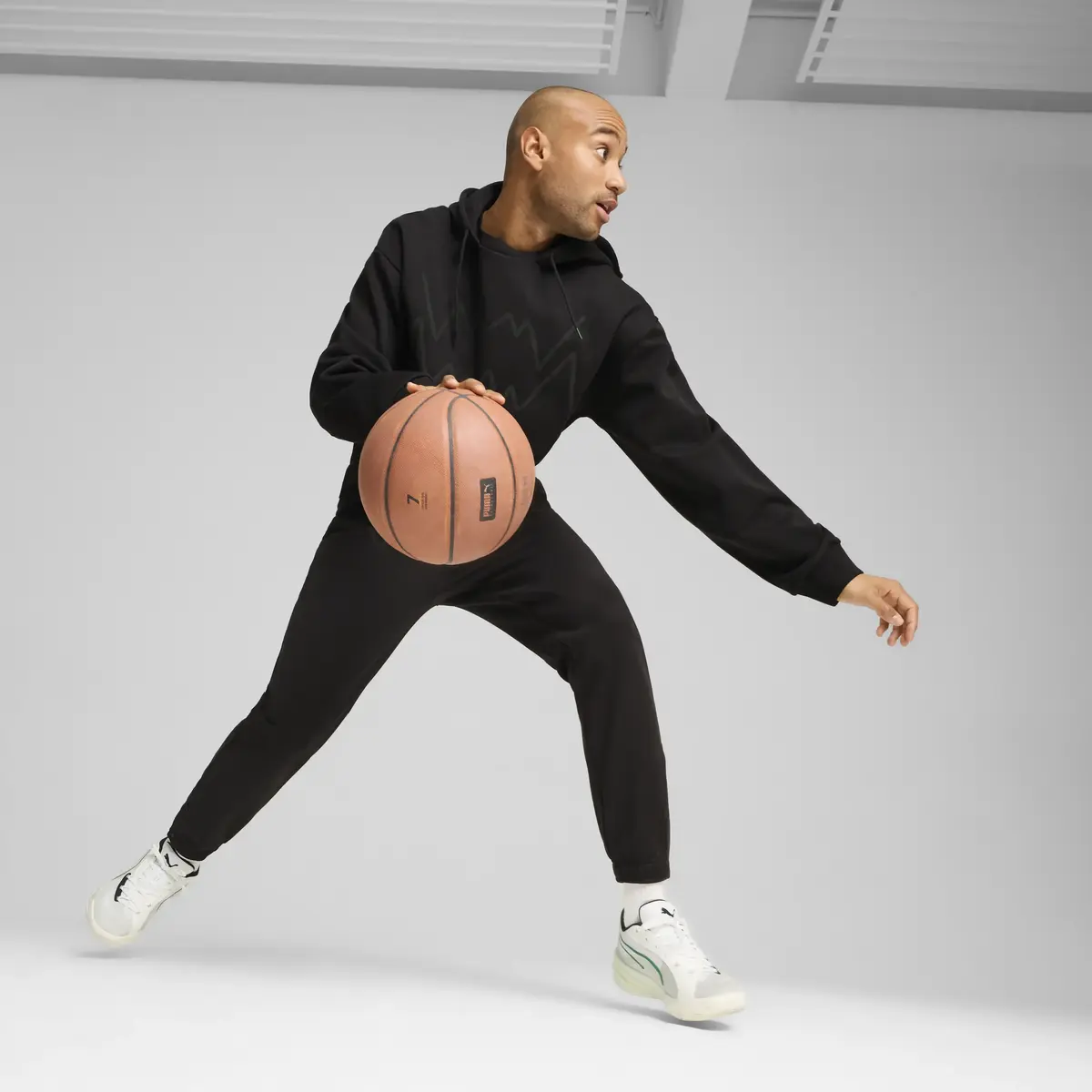 Puma Jaws Core Hoodie 2.0 Siyah Erkek Kapüşonlu Sweatshirt