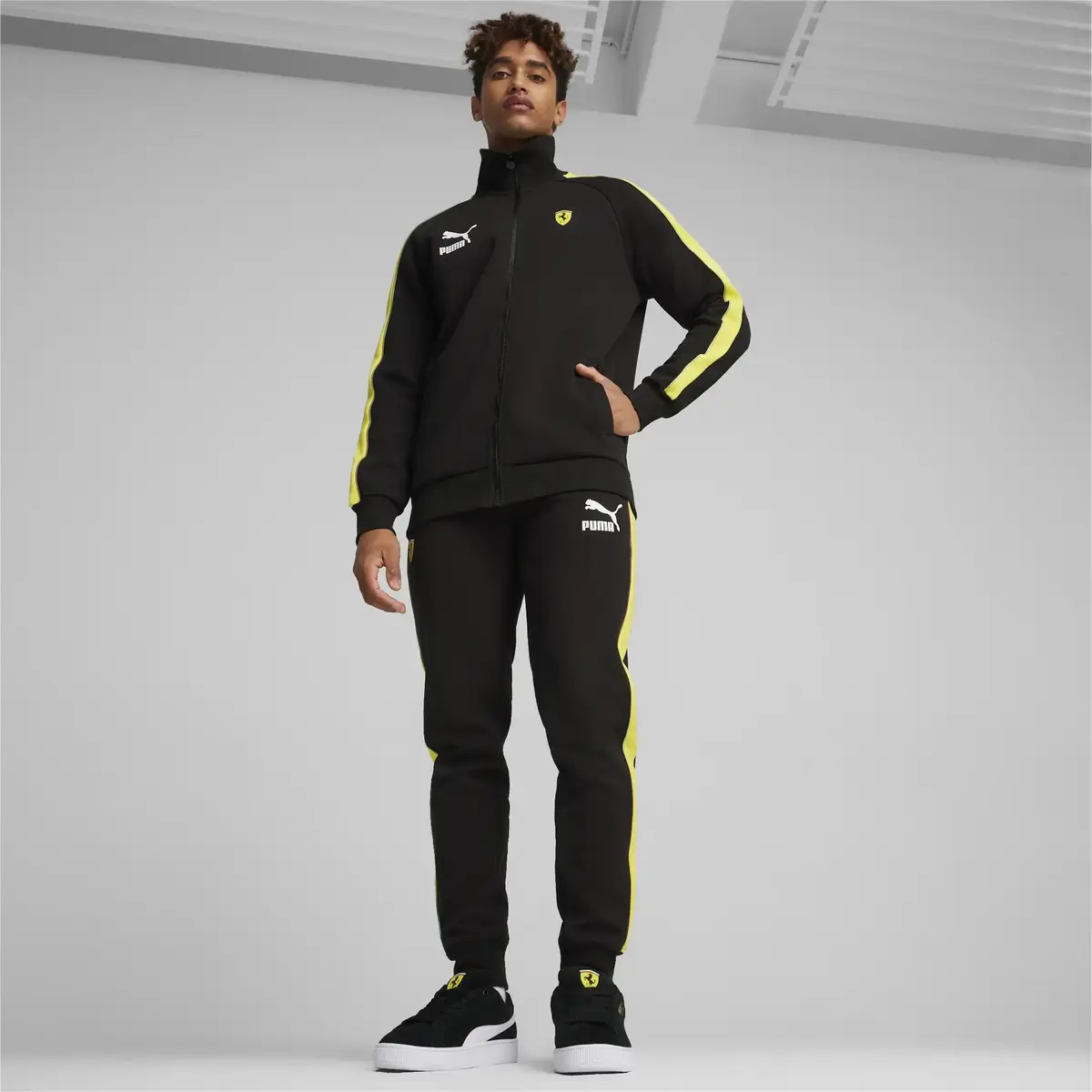 Puma Ferrari Race Iconic T7 Track Jacket Siyah Erkek Fermuarlı Ceket
