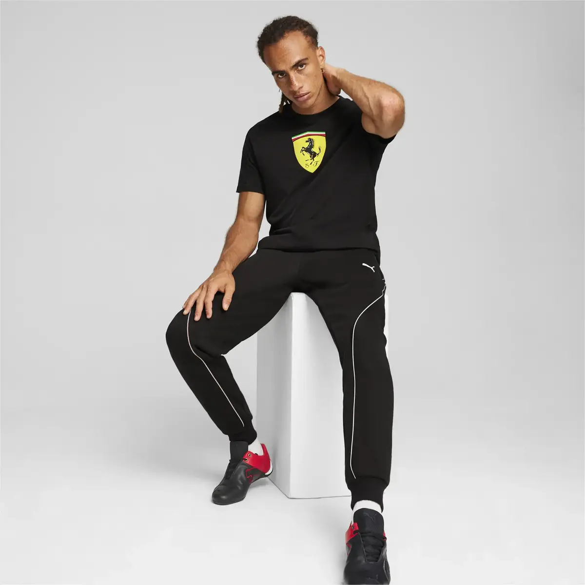 Puma Ferrari Race Big Shld T Clrd Siyah Erkek Tişört