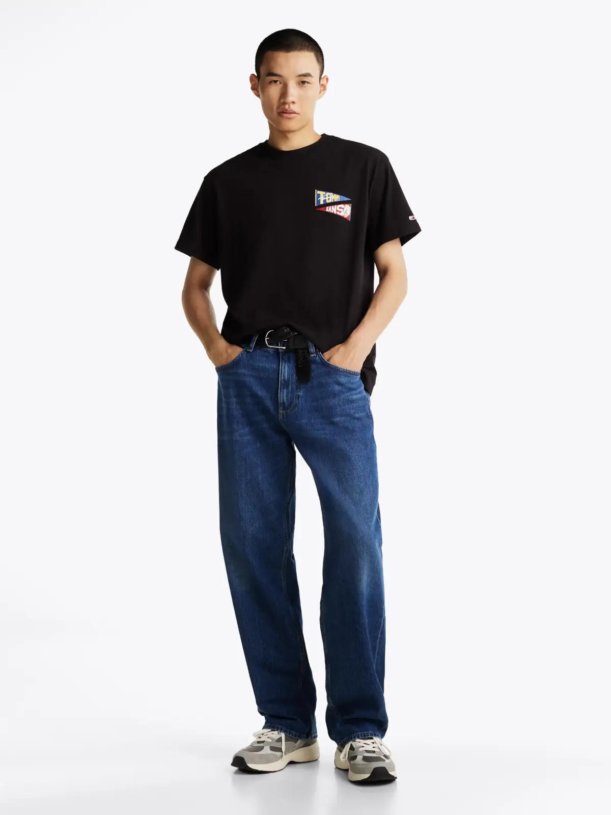 Tommy Hilfiger TJM RLX UNI FLAG TIG, BDS Siyah Erkek T-Shirt & Polo