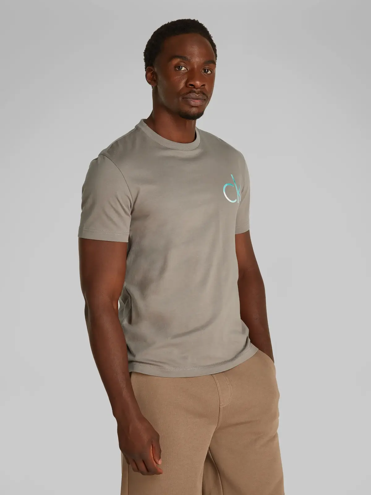 Calvin Klein CK CHEST LOGO Gri Erkek Tişört