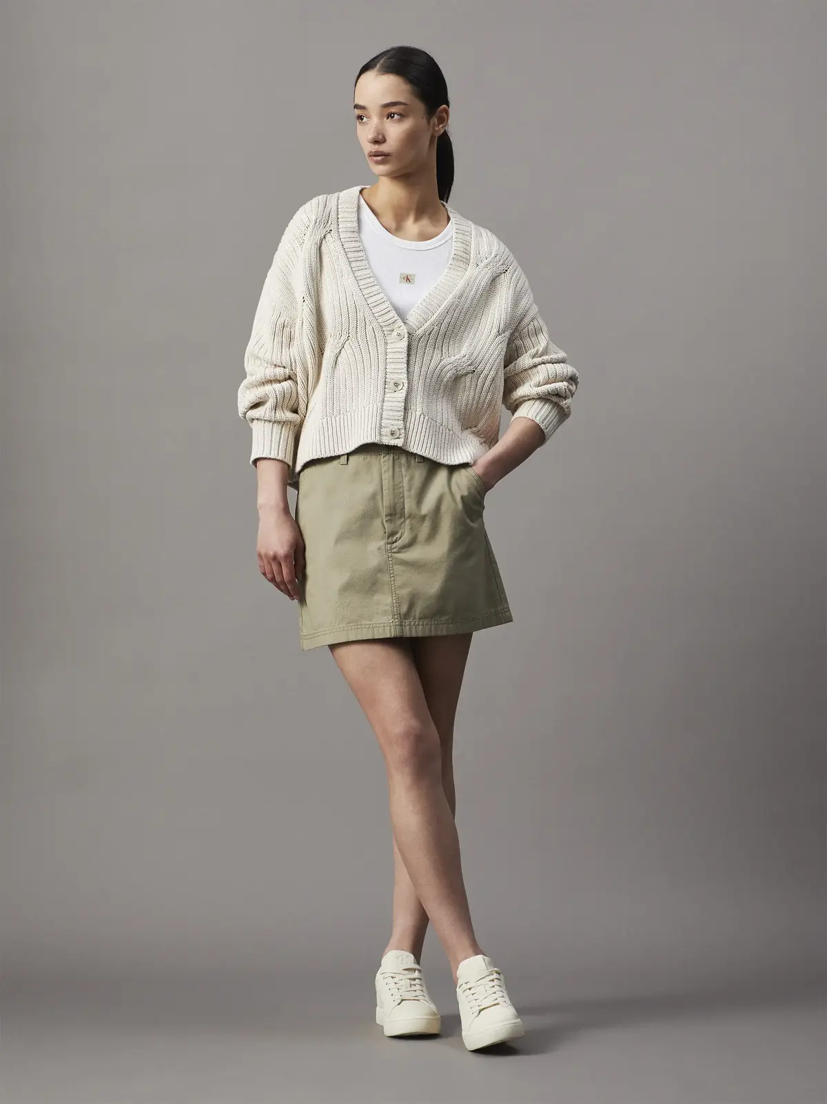 Calvin Klein WOVEN LABEL RIB TANK, YAF Beyaz Kadın T-Shirt & Polo