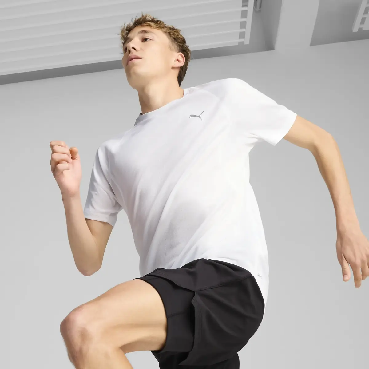 PUMA RUN VELOCITY TEE (POLY) Beyaz Erkek T-Shirt