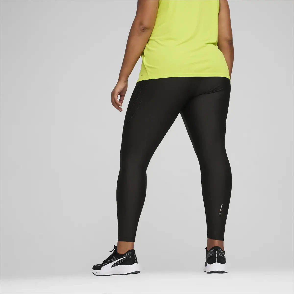 Puma RUN ULTRAFORM AOP TIGHT Siyah Kadın Tayt