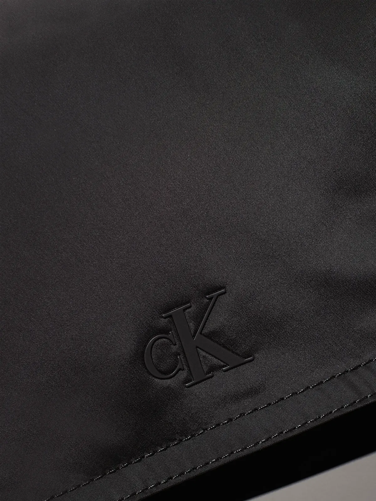 Calvin Klein OVER WEBBING CAMERA Erkek Siyah Omuz Çanta