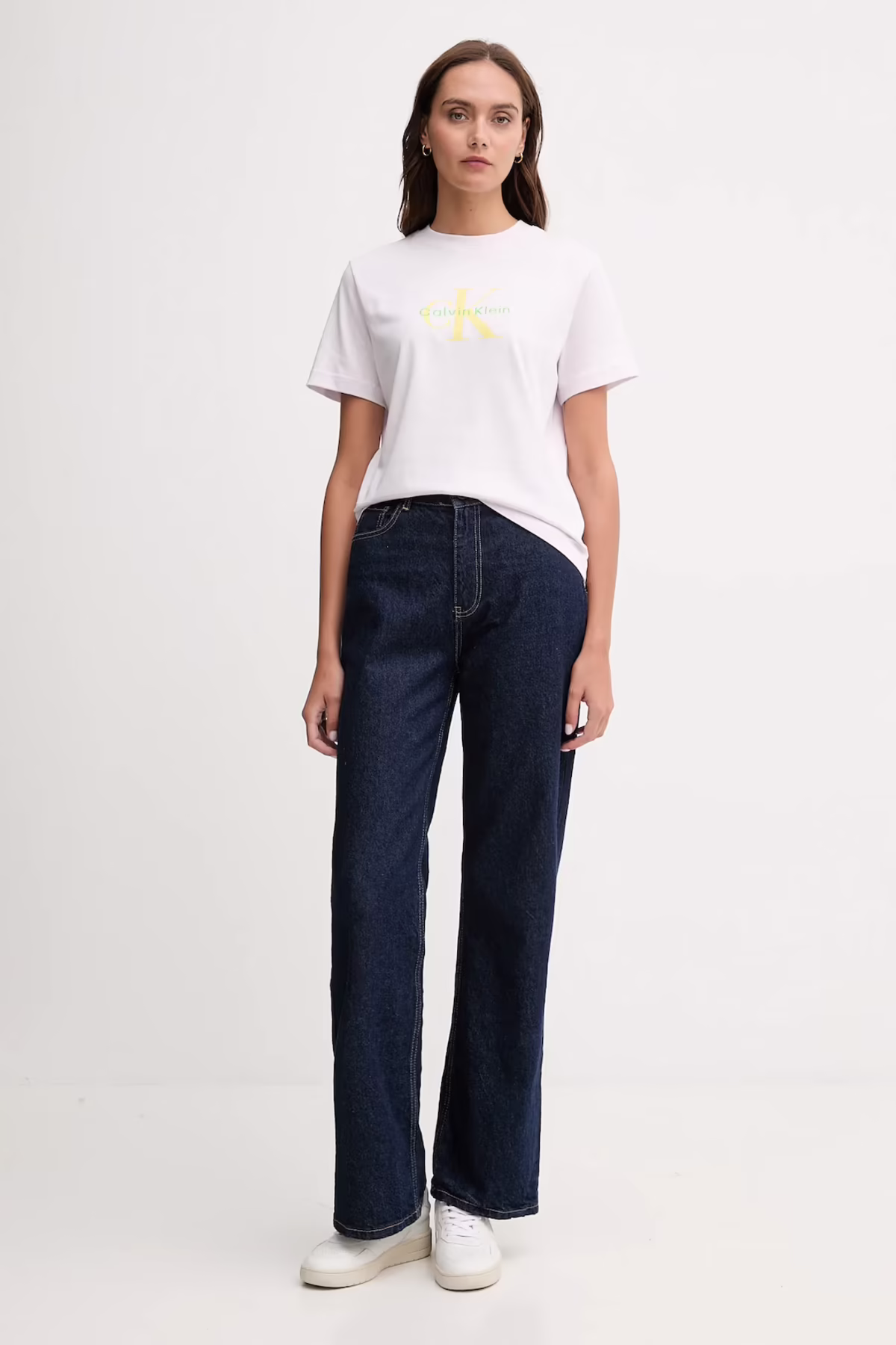 Calvin Klein HERO SS CLASSIC MONOLOGO CN TEE Gri Kadın T-Shirt Calvin Klein HERO SS CLASSIC MONOLOGO CN TEE Gri Kadın T-Shirt