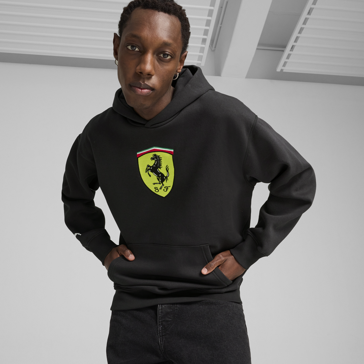 Puma Ferrari Race BigShield Hdie Siyah Sweatshirt