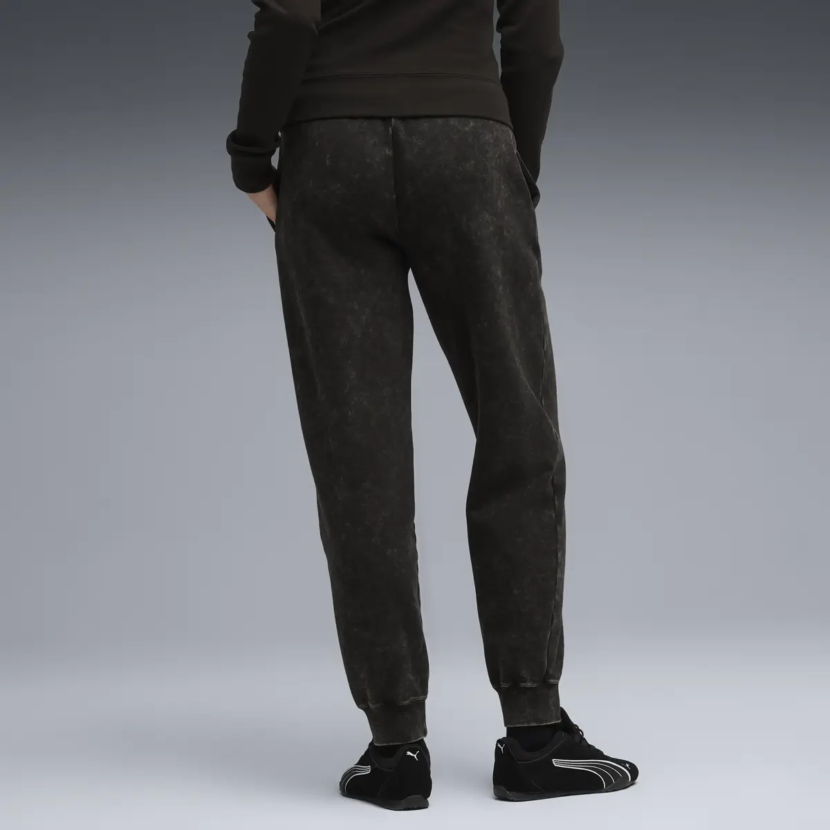 Puma ESS ELEVATED Wash Sweatpants Asit Yıkamalı Kadın Polar Eşofman Altı