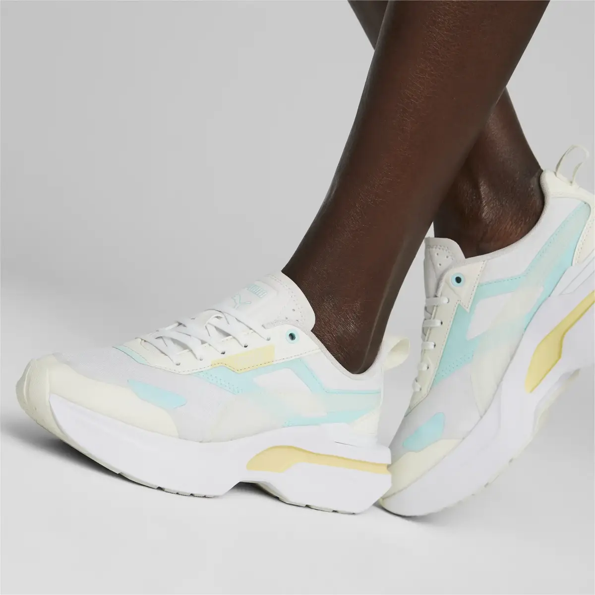 Puma Kosmo Rider Soft Wns Beyaz Kadın Günlük Spor Ayakkabı