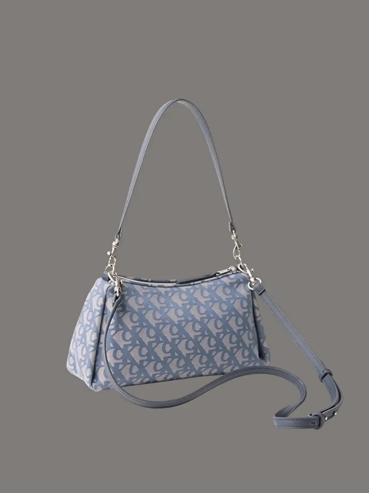 Calvin Klein CKJ MONOGRAM DROP SM SHOULDER BA Mavi Kadın El Çantası Calvin Klein CKJ MONOGRAM DROP SM SHOULDER BA Mavi Kadın El Çantası