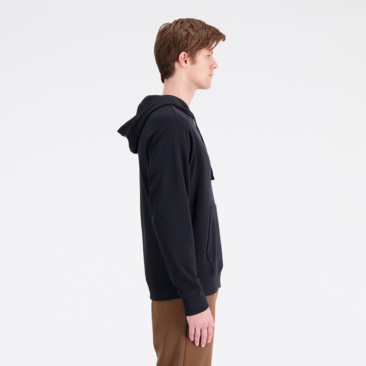 New Balance MNH1411 Erkek Siyah Sweatshirt