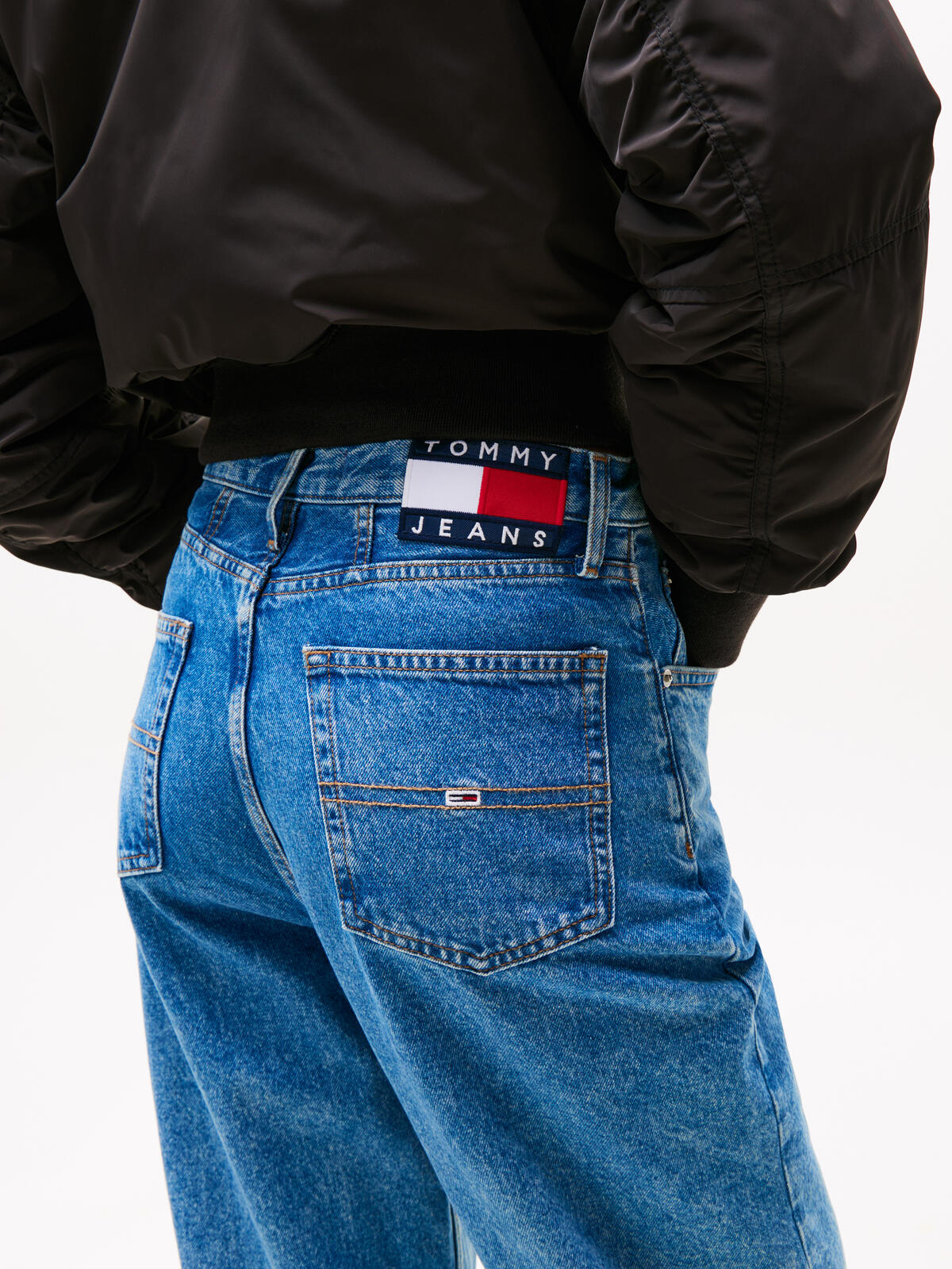 Tommy Hilfiger MOM JEAN UHR TPR NOS Kadın Mavi Kot Pantolon