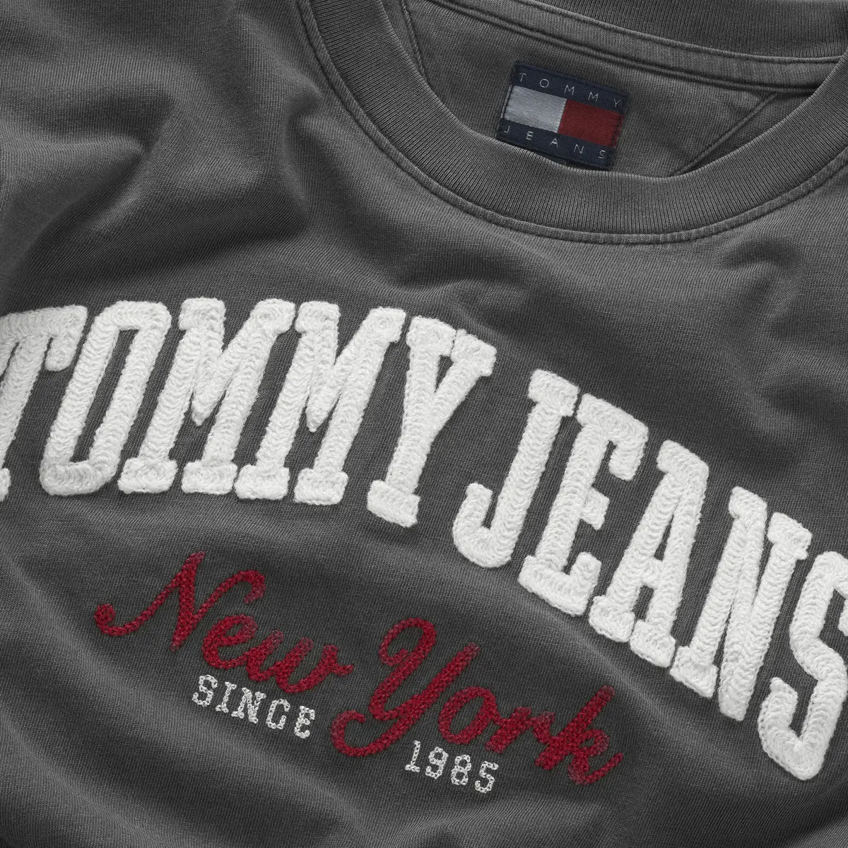 Tommy Hilfiger TJW RLX GMD VARSITY, BDS Siyah Kadın T-Shirt & Polo