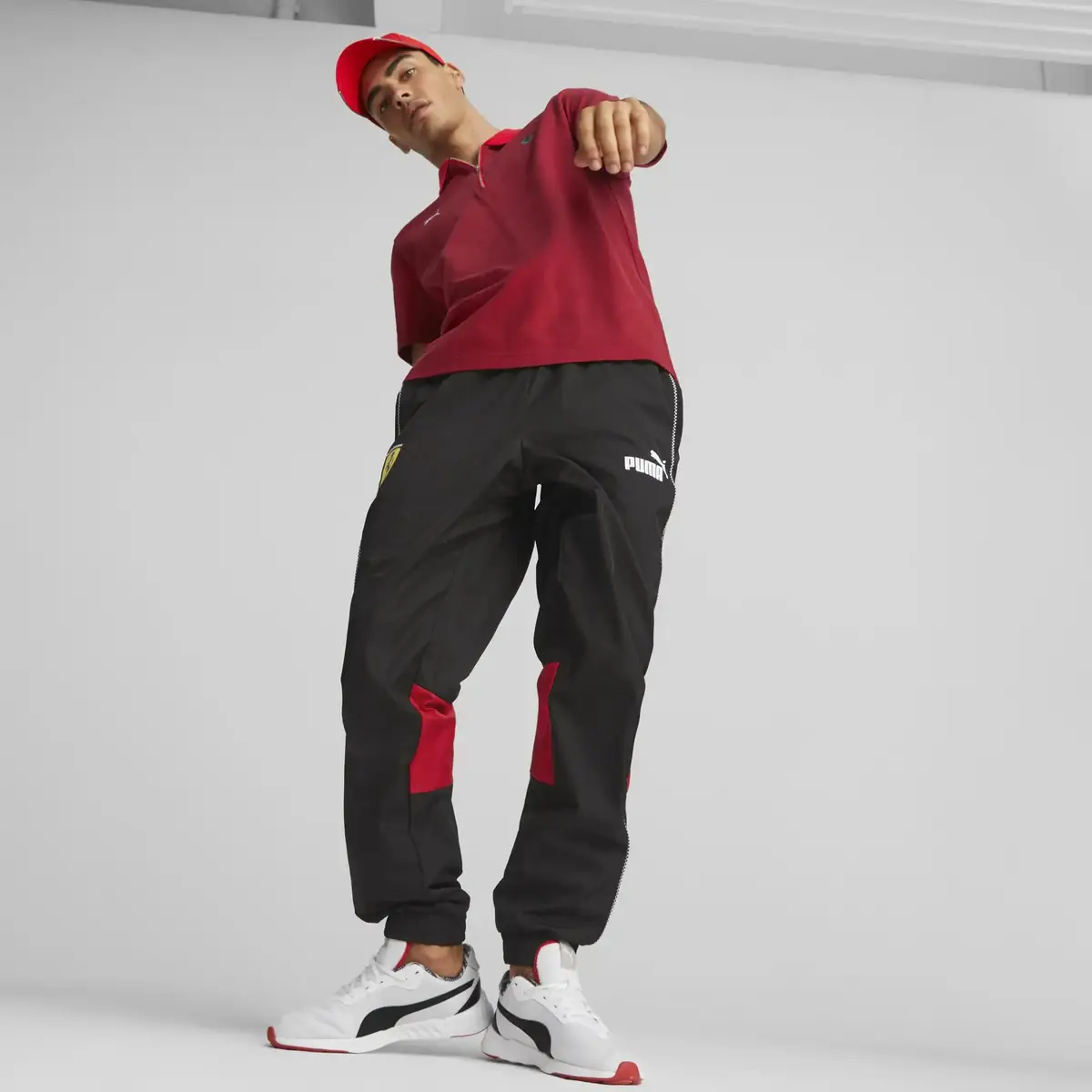 Puma Ferrari Tiburion Siyah - Beyaz Erkek Günlük Spor Ayakkabı