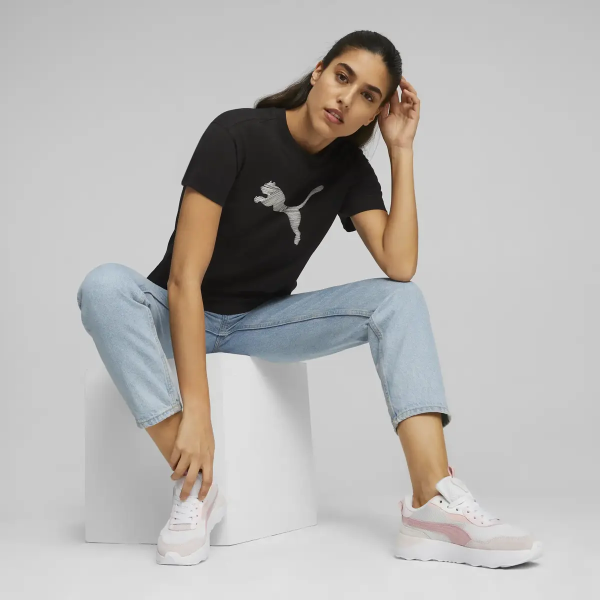 Puma HER Tee Siyah Kadın T-shirt