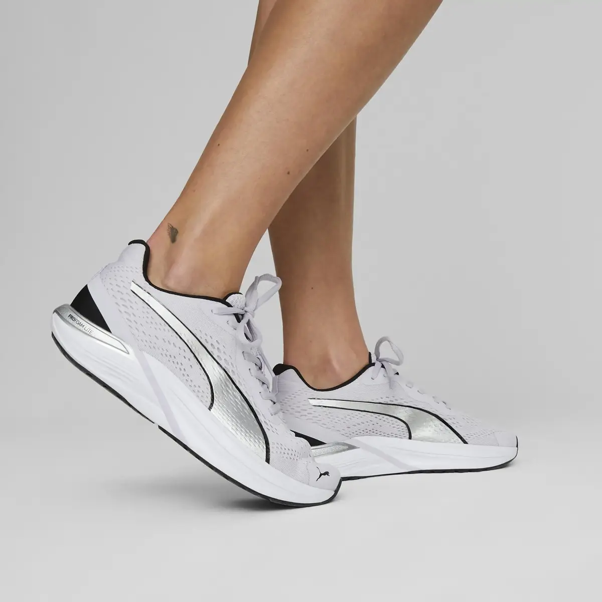 Puma Felline Profoam Femme Beyaz Kadın Yürüyüş ve Koşu Ayakkabısı