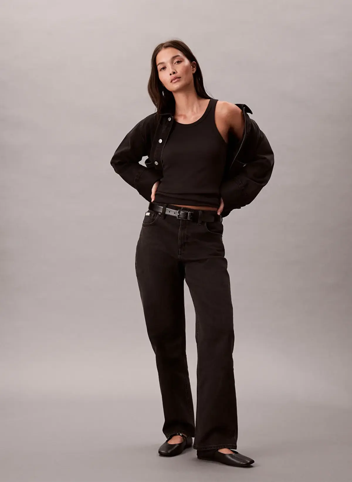 Calvin Klein HIGH RISE STRAIGHT CK ESSENTIAL Siyah Kadın Kot Pantolon Calvin Klein HIGH RISE STRAIGHT CK ESSENTIAL Siyah Kadın Kot Pantolon