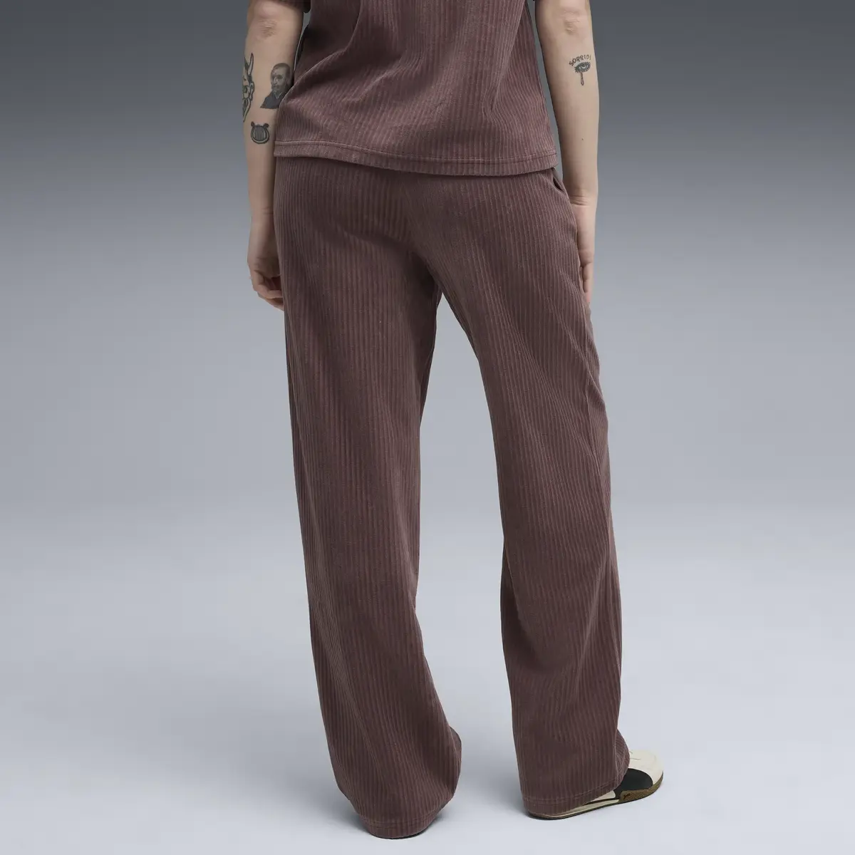 Puma ESS ELEVATED Velour Pant Kahverengi Kadın Eşofman Altı