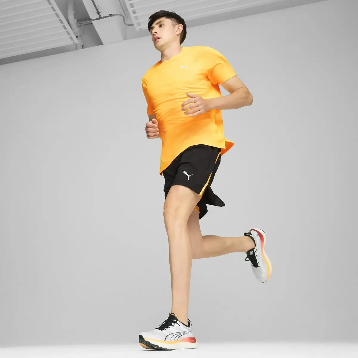 Puma RUN FAVORITE VELOCITY TEE Turuncu Erkek T-Shirt