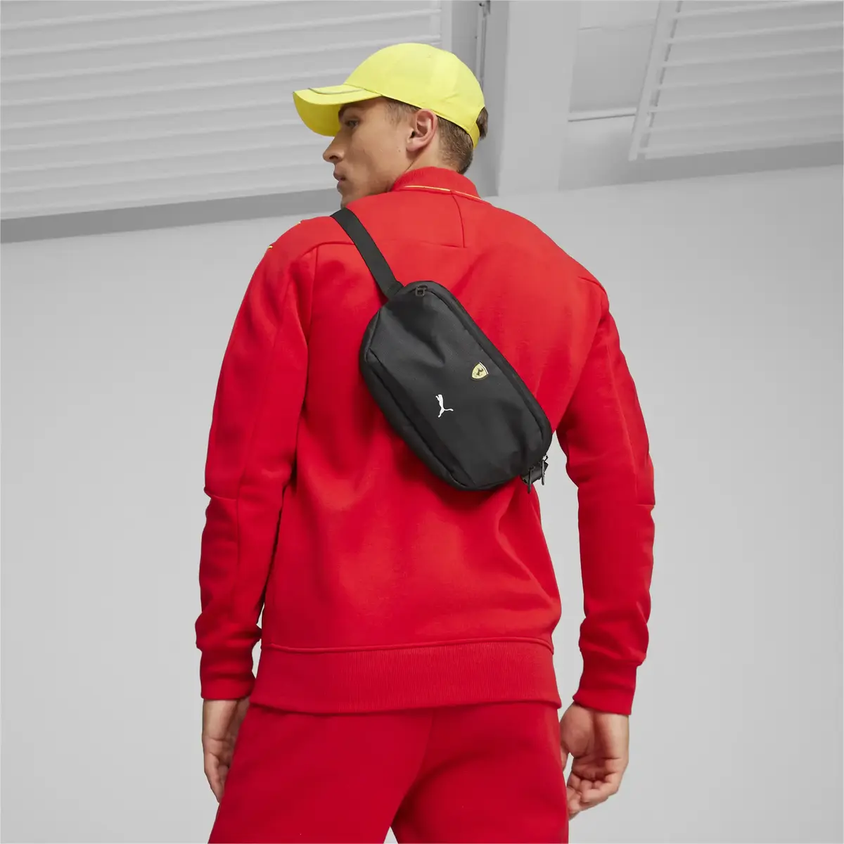 Puma FERRARI SPTWR Race Waist Bag Siyah Erkek Bel Çantası